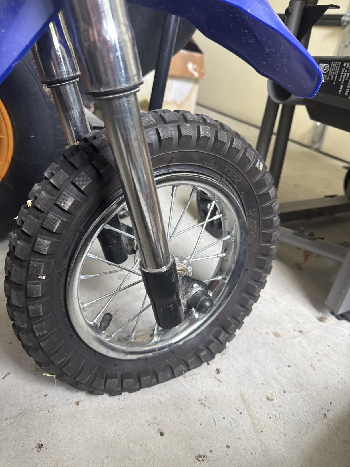 Hiboy DK1 36V Electric Dirt Bike for Kids, 300W & 15.5 MPH, Ages 3-10 | Up to 13.7 Miles Long Range, 3 Safety Speed Modes, Hydraulic Suspension & Solid High Carbon Steel Frame Ride On Toy customer photo 1