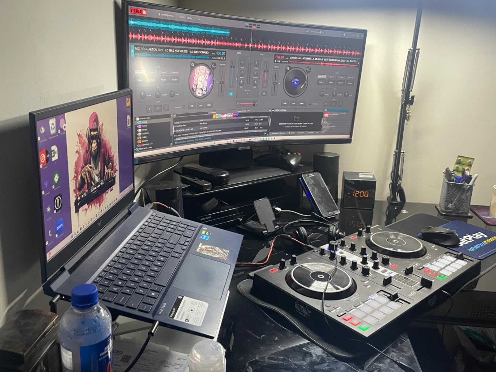 Hercules DJControl Inpulse 300 MK2 2-Deck DJ Controller for Serato & DJUCED customer photo 1