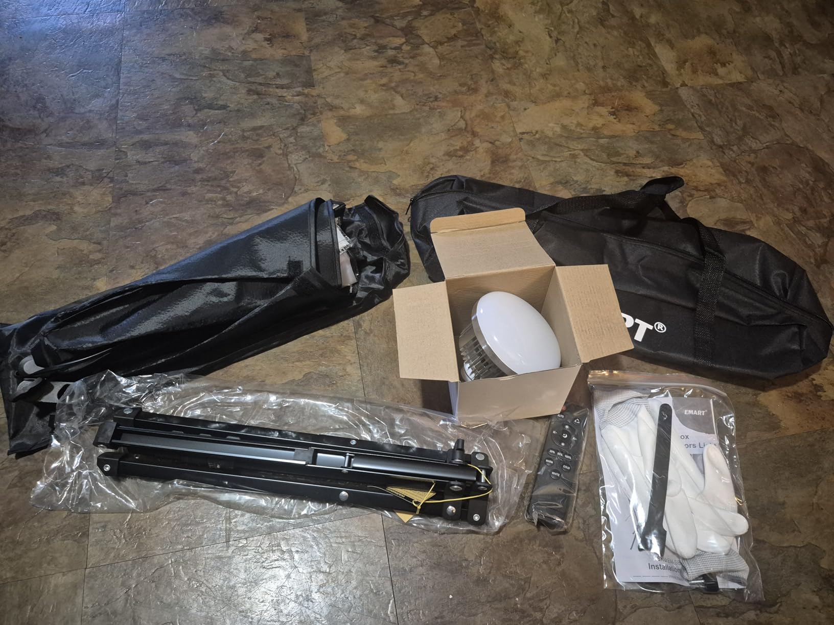 EMART Softbox Lighting Kit, 16