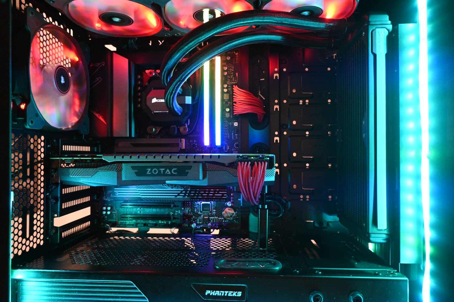 GIGABYTE B650 AORUS Elite AX AMD AM5 ATX Motherboard, Support Ryzen 9000/8000/7000 Series, DDR5, 14+2+1 Power Phase, PCIe 5.0 M.2, USB-C 3.2 Gen 2, WIFI6E, 2.5GbE, EZ-Latch, Q-Flash, RGB Fusion customer photo 1