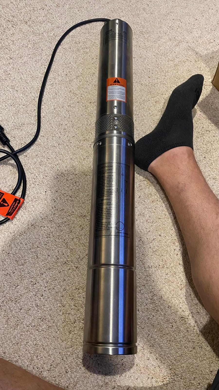 VEVOR Deep Well Submersible Pump 1 HP 230V/60Hz 37 GPM Flow 207 ft Head | for Industrial Irrigation & Home Use, 4