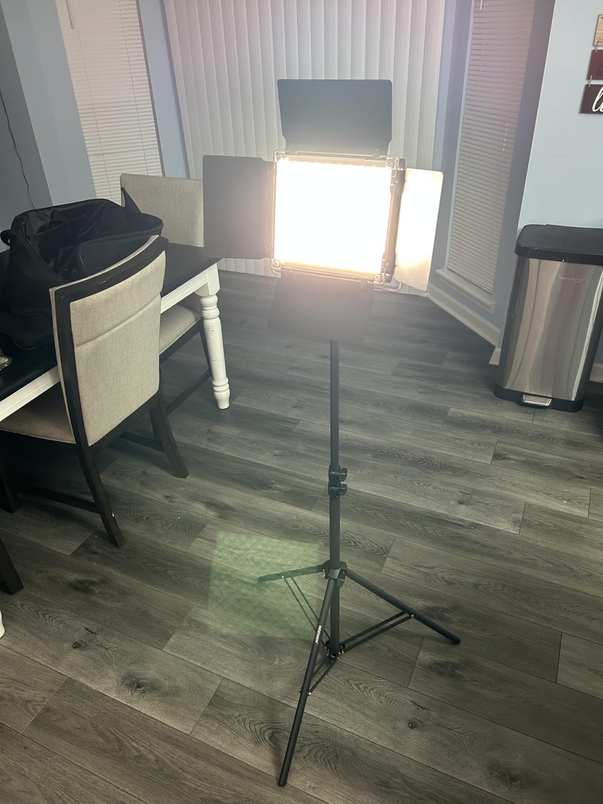 NEEWER Upgraded 660 PRO II RGB LED Video Light w App Control Tripod Stand | 2 Pack Kit, 50W, 1% Min Dimming, CRI97+, 3200K-5600K, for Game Streaming YouTube Studio, Bluetooth customer photo 1