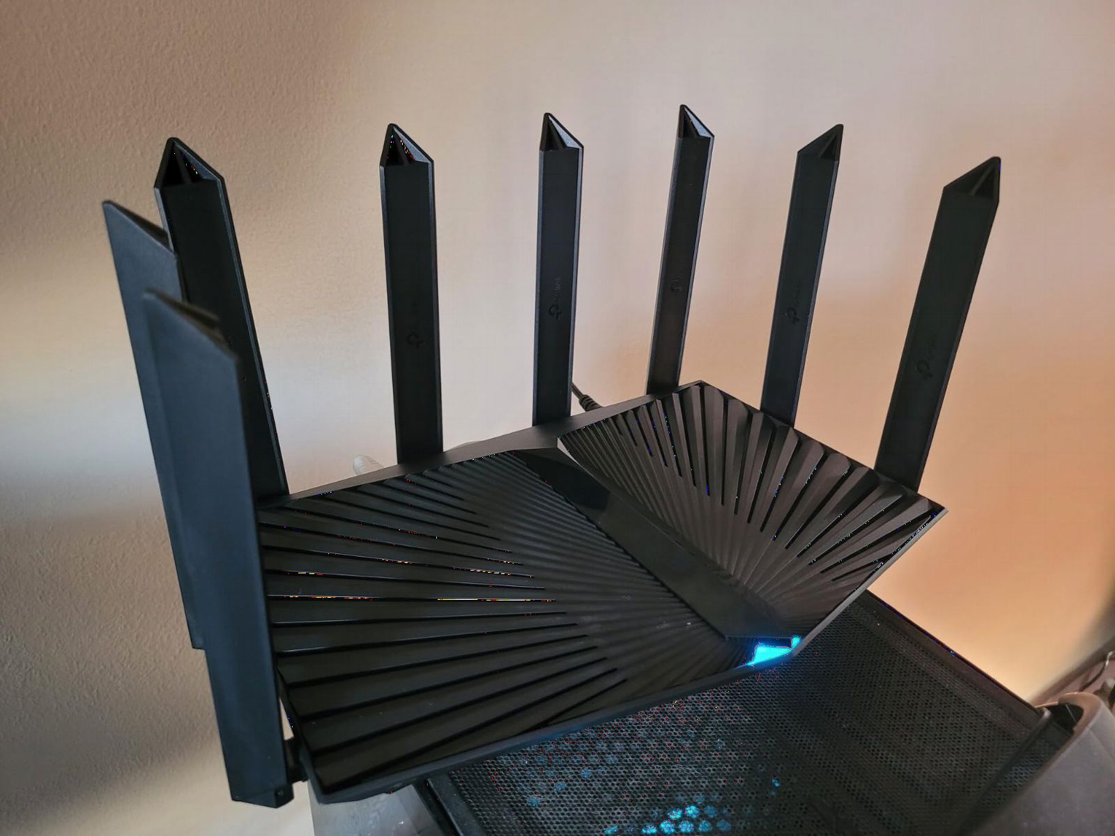 TP-Link AX6000 Wi-Fi 6 Router (Archer AX80) - Dual Band, 2.5 Gbps WAN/LAN Port, 8K Streaming, Wireless Internet Router with OneMesh and AP Mode, Long Range Coverage, WPA3, Beamforming customer photo 2