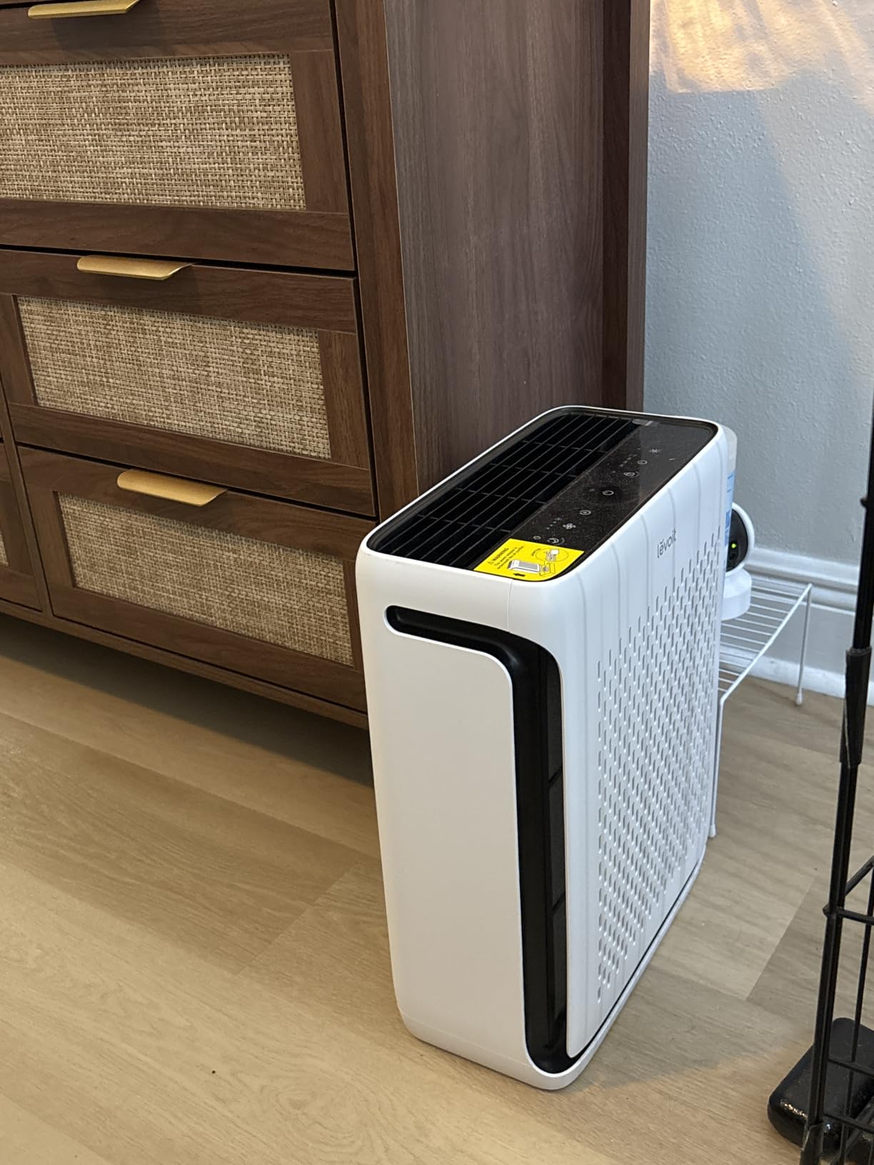 LEVOIT Air Purifier for Home Pets Bedroom Dorm Room Washable Pre-Filter, Vital 100S-P, White customer photo 1