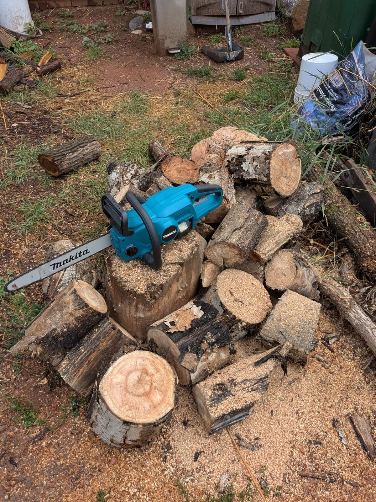 Makita XCU11Z 18V LXT Lithium-Ion Brushless Cordless 14