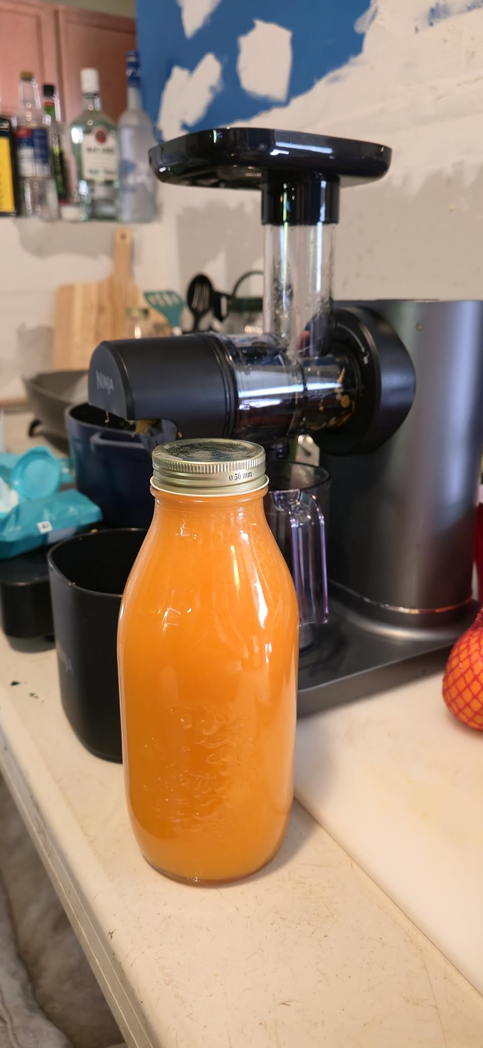 Ninja NeverClog Cold Press Juicer, 24oz Jug, 36oz Pulp, Charcoal, JC151 | 150W high-torque auger juices fibrous fruits & veggies. Total Pulp Control, 2 one-touch programs. Dishwasher safe. customer photo 2