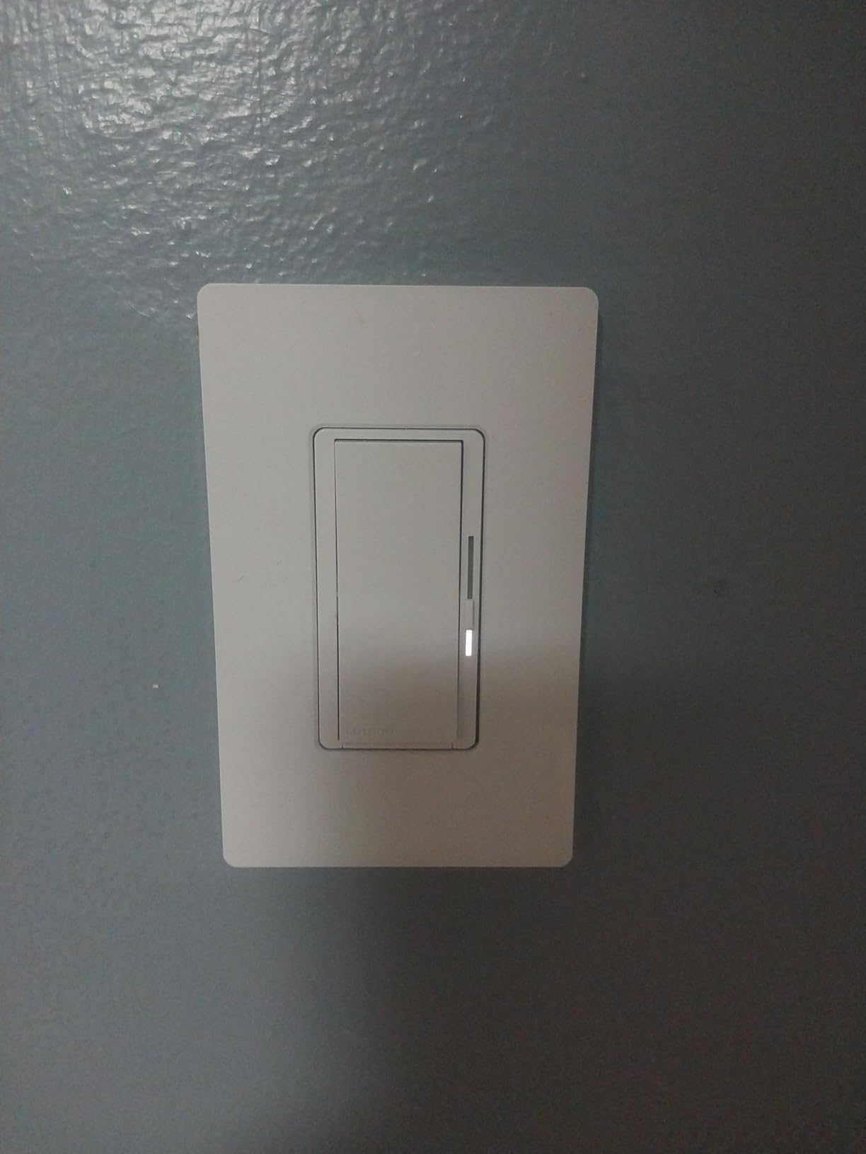 Lutron Caseta Diva Smart Dimmer Switch (Smart Hub Required), w Wallplate | For Caseta systems, for dimmable LED light, no neutral required, soft glow light bar, single-pole/3-way, DVRFW-6L-WH-A, White customer photo 1