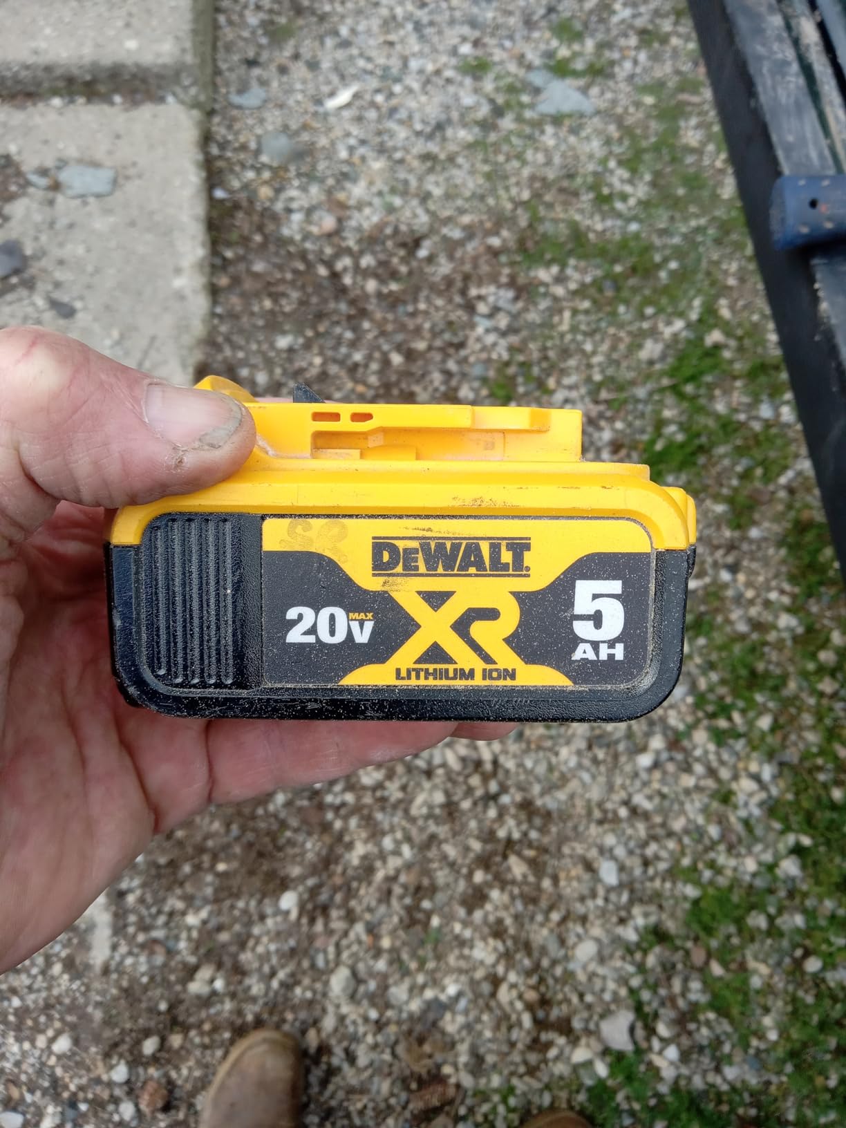 DEWALT 20V MAX* Belt Sander, Cordless, Brushless, Tool Only (DCW220B) customer photo 2