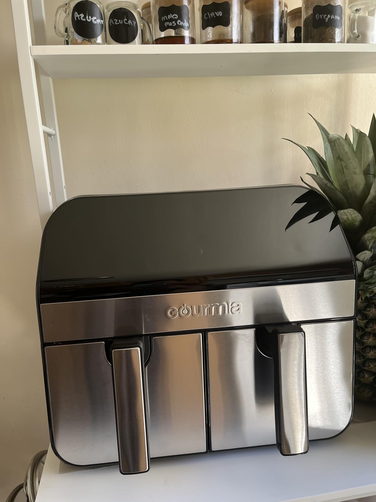 Gourmia Dual Basket Air Fryer - 10 Qt Large Capacity, FryForce360, Digital Display with 7 Presets, Roast, Bake, Broil, Dehydrate, Match Cook, Sync Finish, Dishwasher Safe Accessories, Black customer photo 1