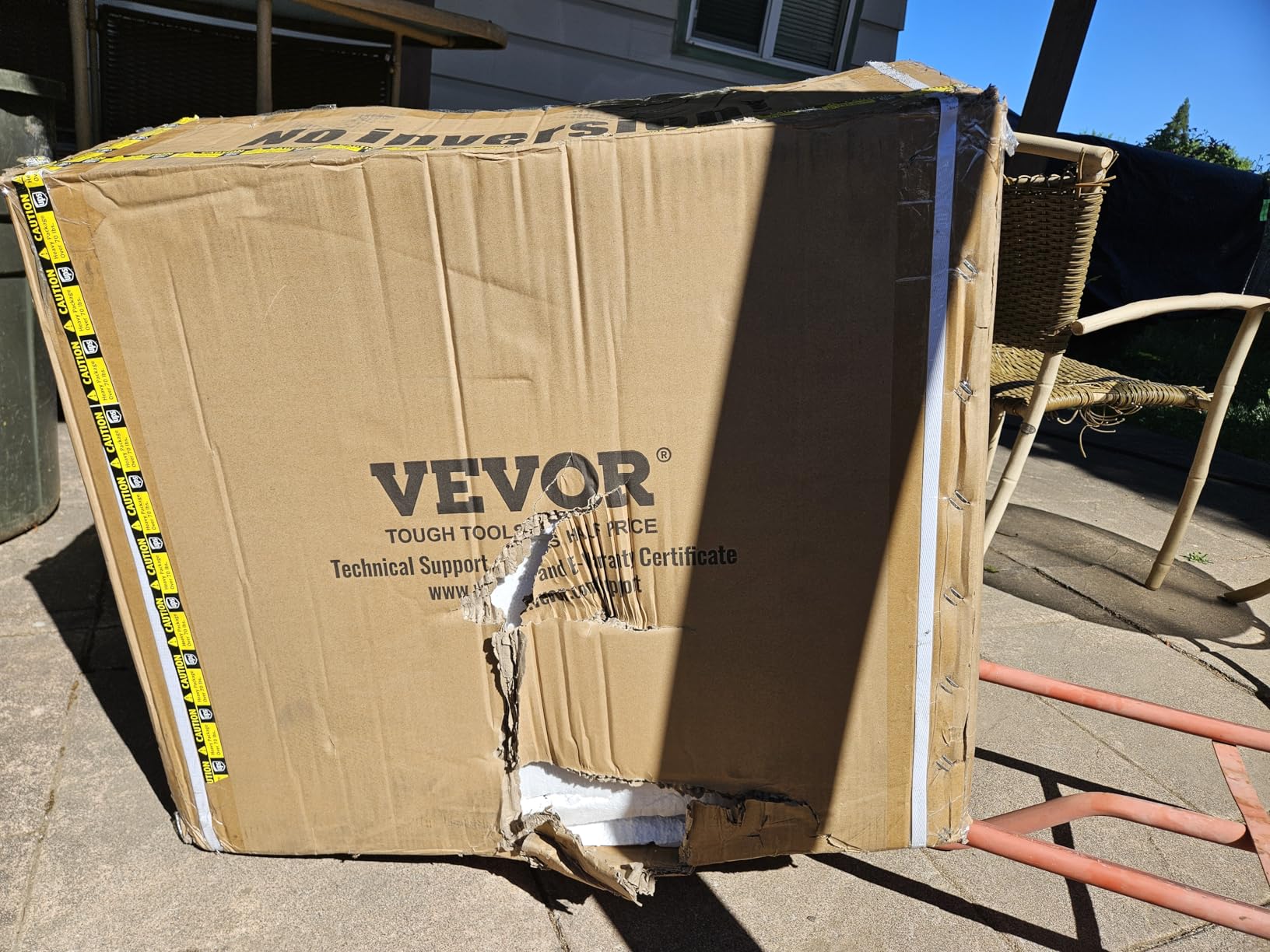 VEVOR Plate Compactor, 2.8 HP 78.5CC Gas Engine 5,250 VPM, 1,920 lbs Force Vibratory Compaction Tamper with 18.7 x 11.8 inch Plate for Walkways, Patios, Asphalts, Paver Landscaping, EPA Compliant customer photo 2