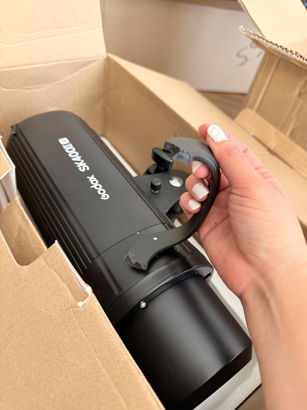 Godox SK400II-V 400Ws Photo Studio Strobe Monolight with Bowens Mount & LED, GN65, 0.1-1.5s Recycle Time, Bowens Mount, 10W LED Modeling Lamp for Studio Product Photography, Portraits Shooting, 110~120V customer photo 1