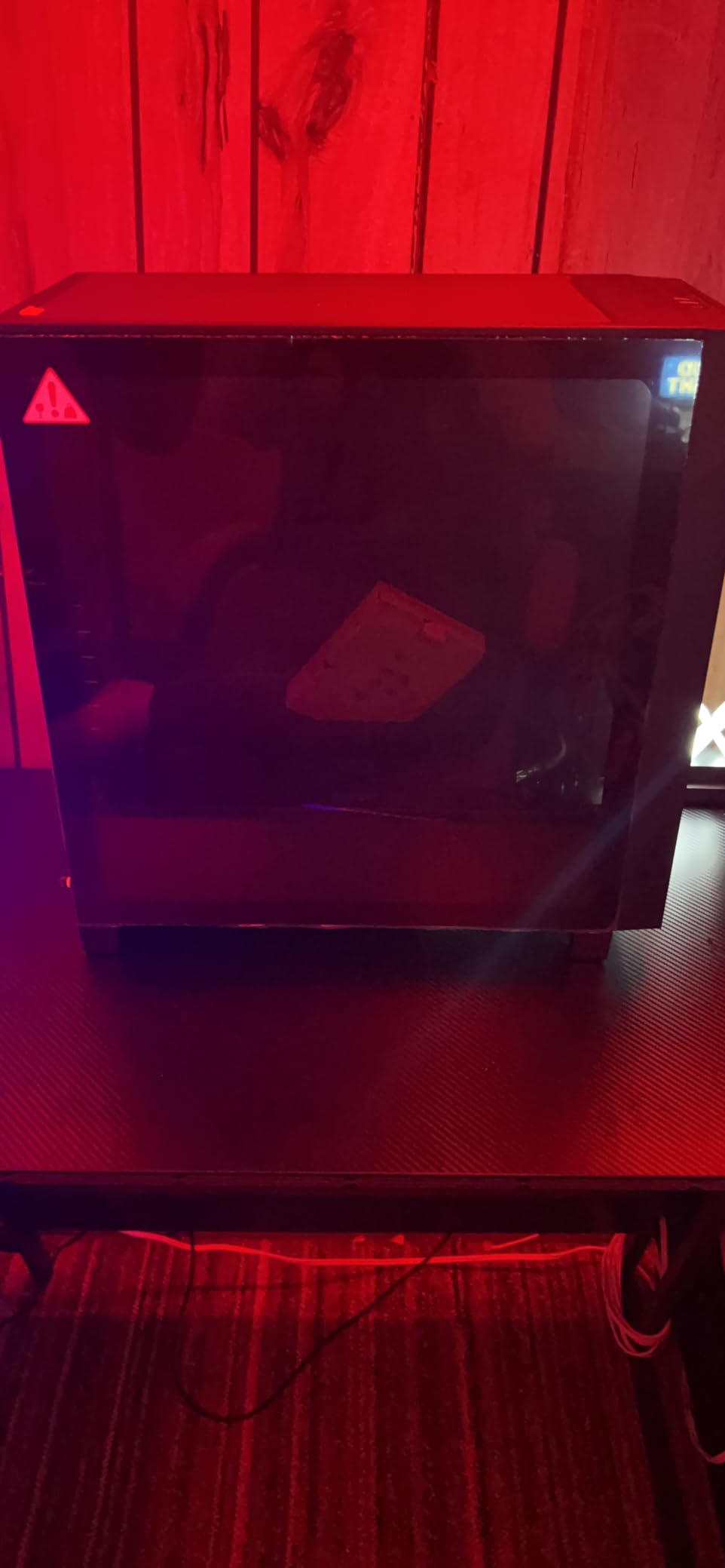 Corsair 3000D Airflow Mid-Tower PC Case - 3-Pin Fans - Four-Slot GPU Support - Fits up to 8X 120mm Fans - High-Airflow Design - White customer photo 2