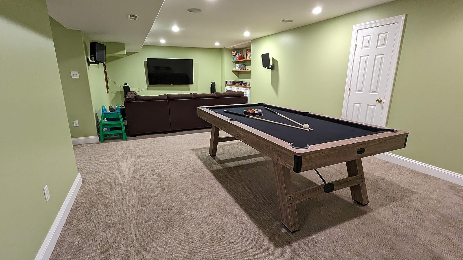 GoSports 8 ft Pool Tables with Wood Finish - Choose Your Style - Modern Billiards Table with 2 Cue Sticks, Balls, Rack, Felt Brush and Chalk customer photo 1