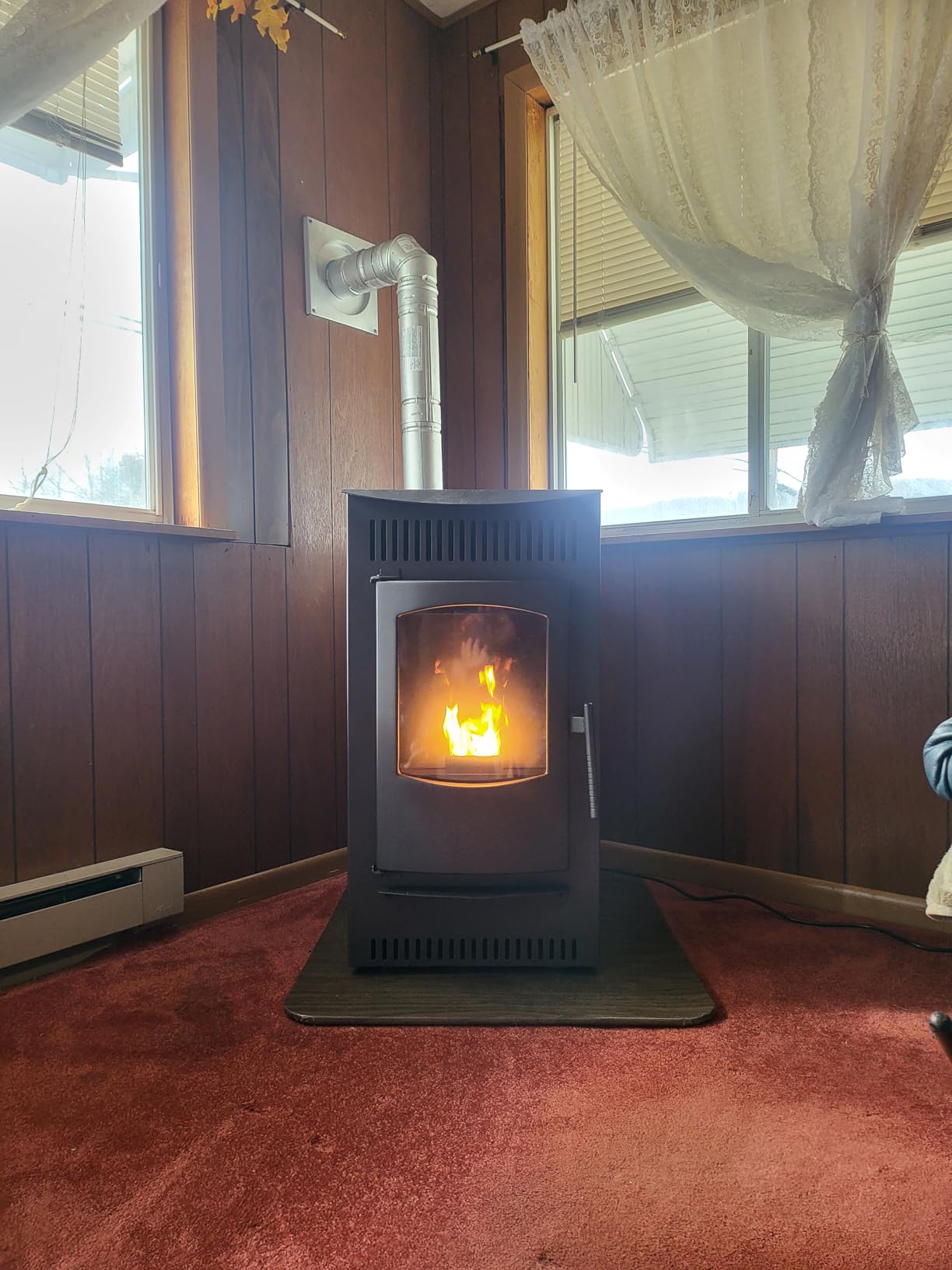 Castle 41278 Serenity Pellet Stove, 1,500 sq. ft. Heating, 40 lb Hopper, Smart Controller customer photo 1