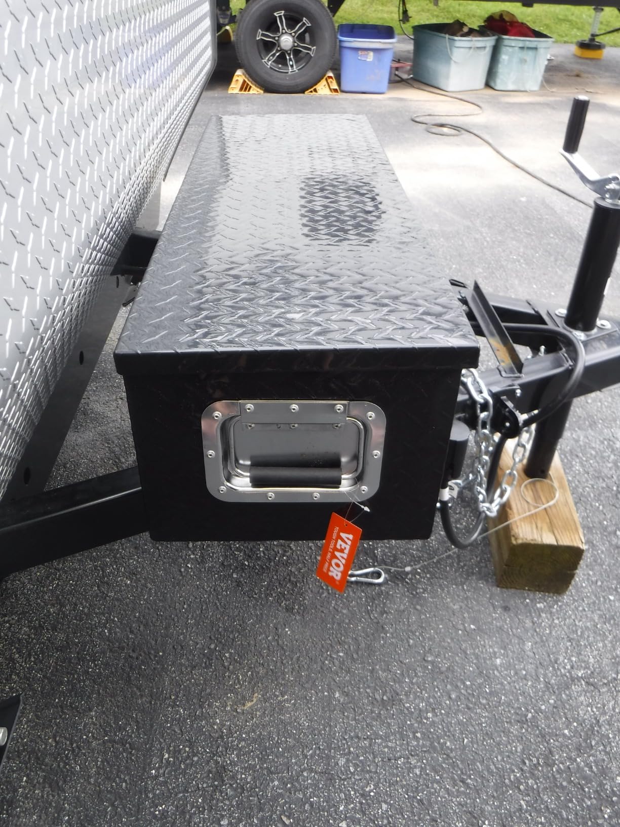 VEVOR Heavy Duty Aluminum Truck Bed Tool Box, Diamond Plate Tool Box with Side Handle and Lock Keys, Storage Tool Box Chest Box Organizer for Pickup, Truck Bed, RV, Trailer, 39