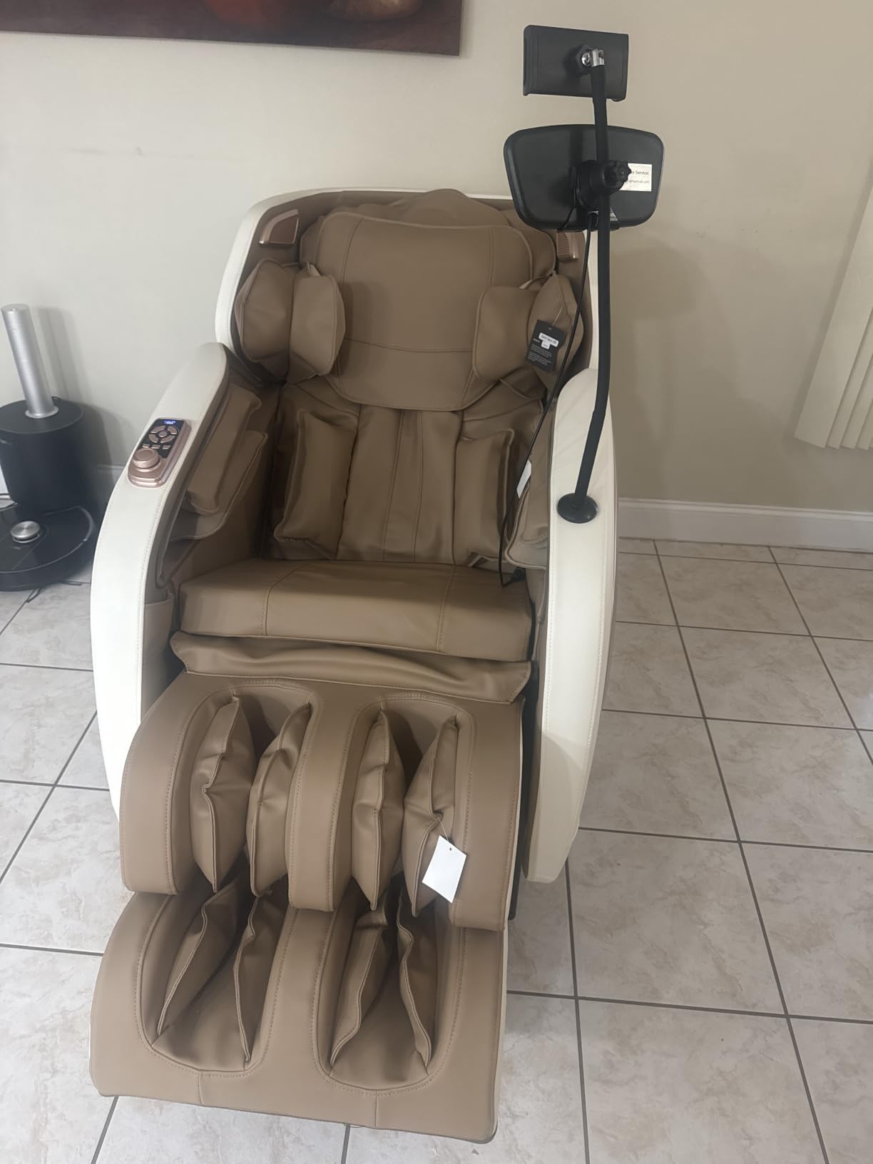 Mazzup Massage Chair Full Body with Heat, Full Body Zero Gravity Shiatsu Massage Chair, Kneading Recliner w/ 20 Auto Modes, Foot Massage, Bluetooth, USB Charging Port, Touch Screen Controller customer photo 2