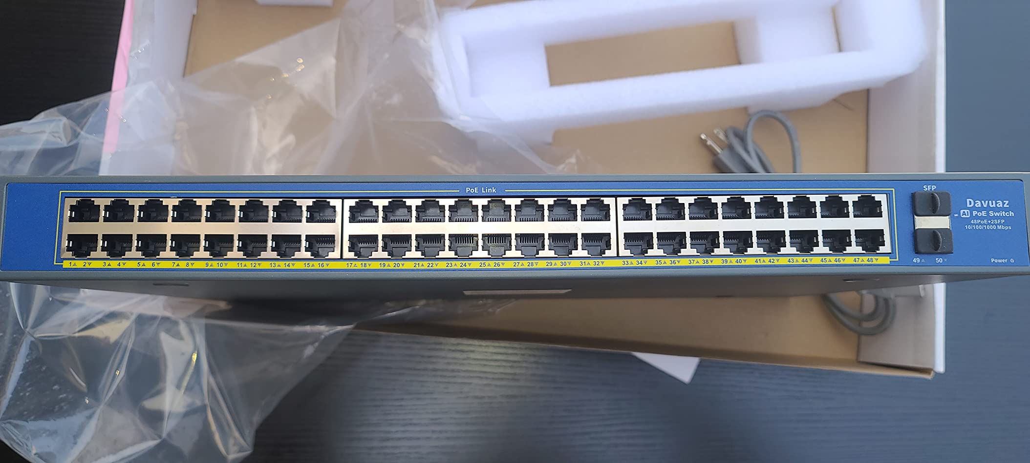 2.5G Unmanaged PoE Switch with 4 x 2.5G Base-T Ports and 2 x 10G SFP Uplink Port, Compatible with 100/1000/2500Mbps, Fanlesss Design, Plug & Play, 2.5Gb Power Over Ethernet Switch customer photo 2