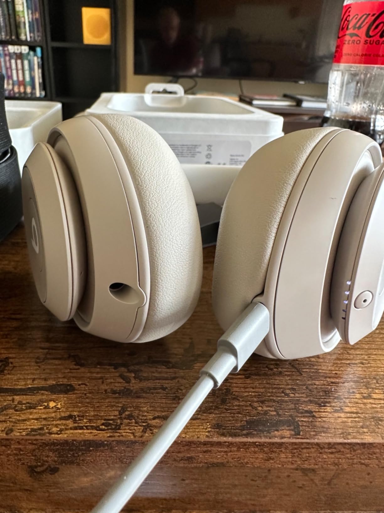 Beats Studio Pro Premium Wireless Over-Ear Headphones - Up to 40-Hour Battery Life, Active Noise Cancelling, Great for Travel & Commuting, USB-C Lossless Audio, Apple & Android Compatible - Black customer photo 1