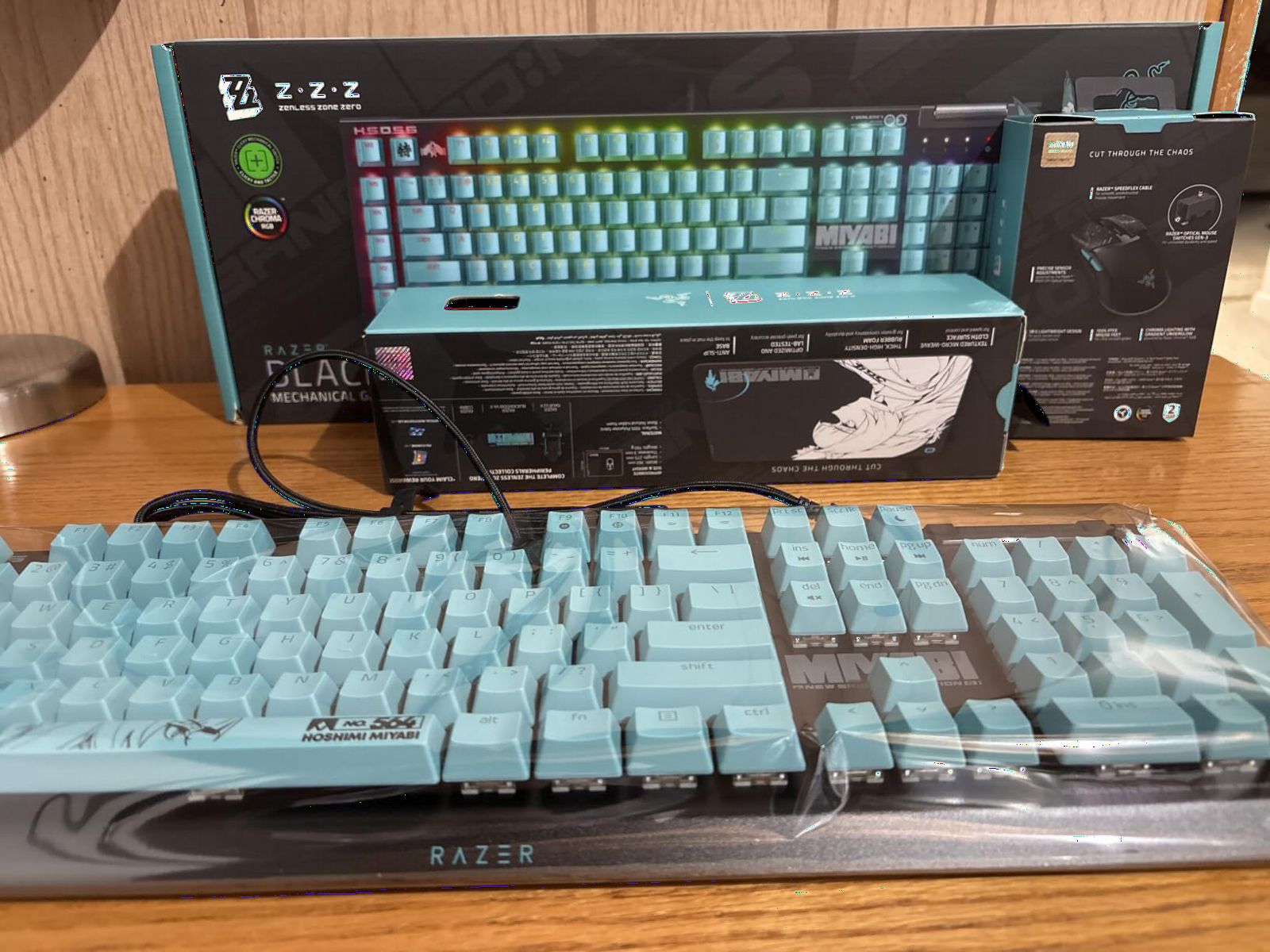 Razer BlackWidow V4 X Mechanical Gaming Keyboard, Yellow Switches, Black | Linear & Silent Switches, 6 Dedicated Macro Keys, Chroma RGB, Doubleshot ABS Keycaps, Roller & Media Controls, Snap Tap customer photo 2