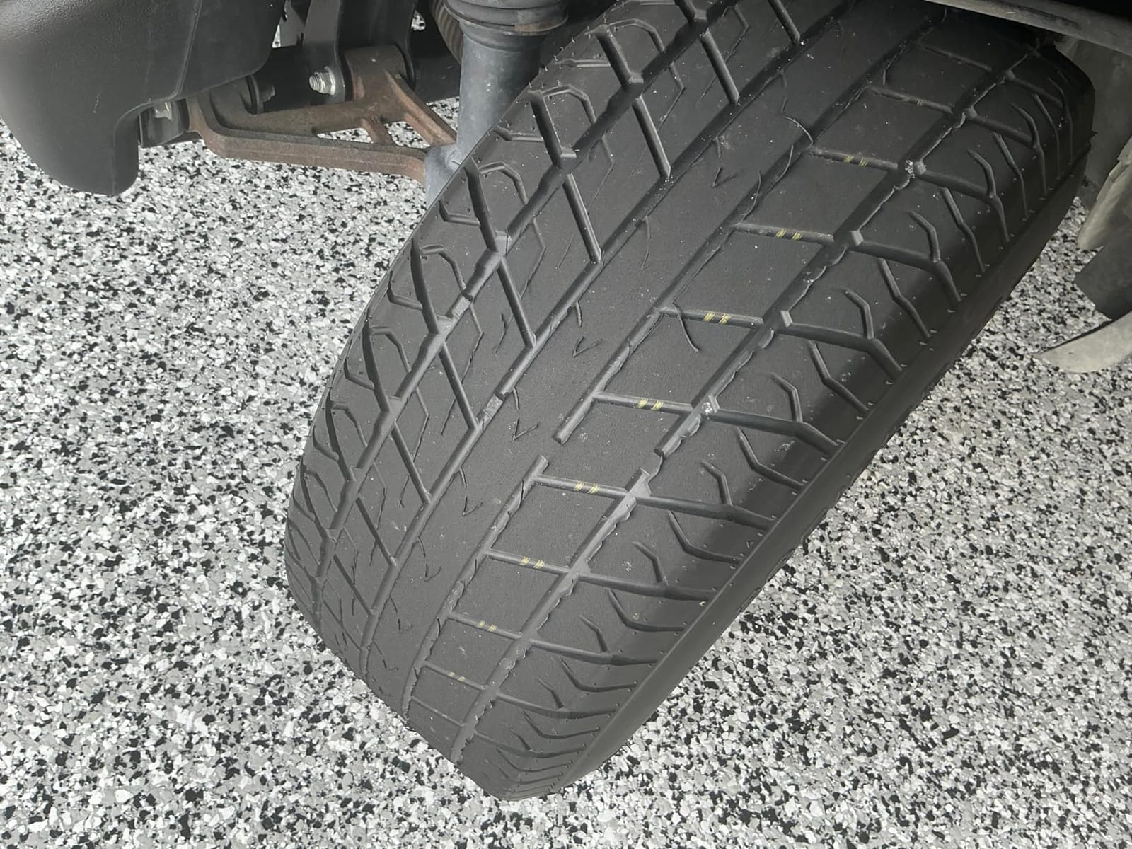 Odyssey Tesseract 215/50-R14 DOT Steel-Belted Radial Golf Cart Tire, 4-Ply Street Tire for 14-Inch Wheels, Set of Two customer photo 1
