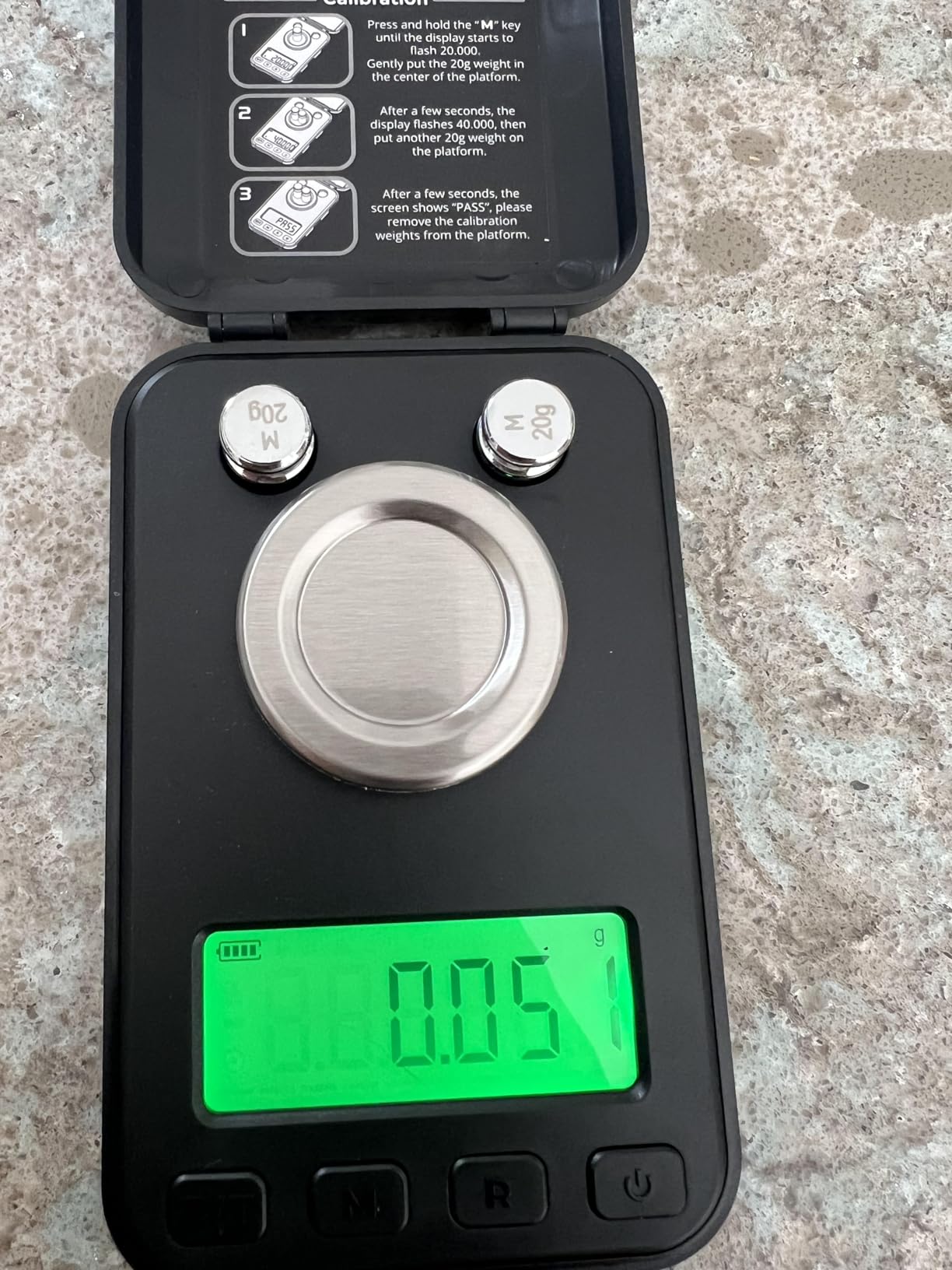 MAXUS Reloading Scale 50g/0.001g with Powder Trickler and 3 Backlight Modes | Milligram Scale with Repeat Mode, Tare, Counting, 6 Units, USB/Battery, Tray, Tweezers, Scoop, 2 x 20g Calibration Weights customer photo 2