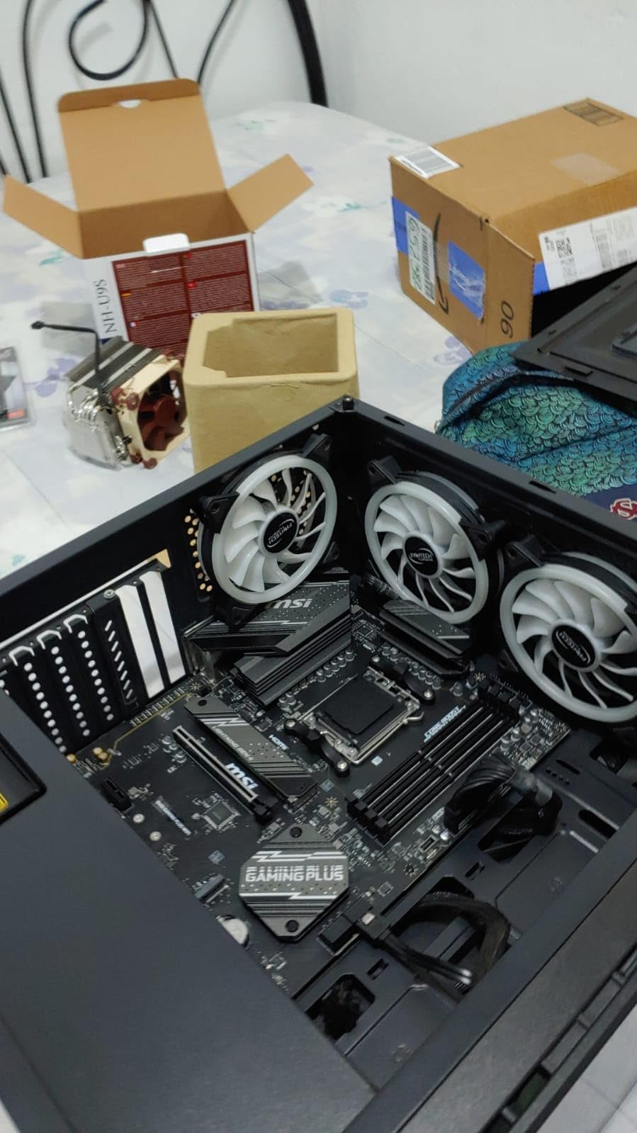 MSI B650 Gaming Plus WiFi Gaming Motherboard (AMD Ryzen 9000/8000/7000 Series Processors, AM5, DDR5, PCIe 4.0, M.2, SATA 6Gb/s, USB 3.2 Gen 2, HDMI/DP, Wi-Fi 6E, Bluetooth 5.3, 2.5Gbps LAN, ATX) customer photo 2