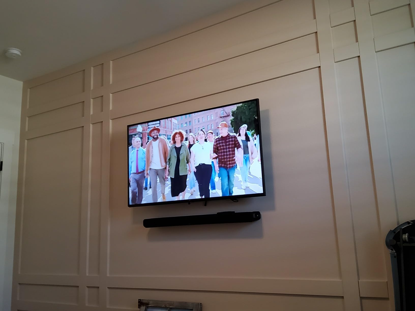 Yamaha SR-B30A Sound bar with Built-in Subwoofers, Dolby Atmos Sound bar for TV, Home Theater Sound System for TV, Bluetooth, Black customer photo 2