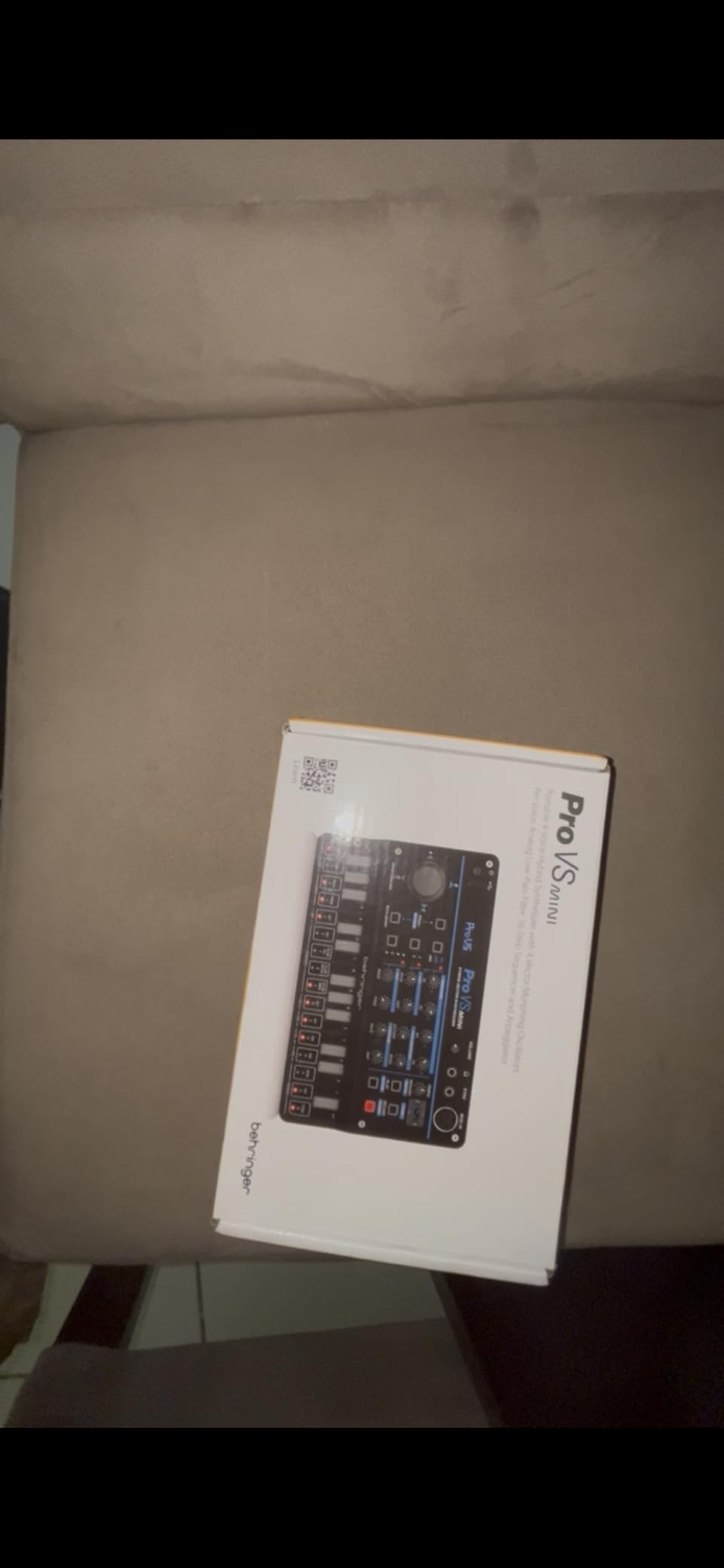Behringer Pro VS Mini Portable 5-Voice Hybrid Synthesizer customer photo 1