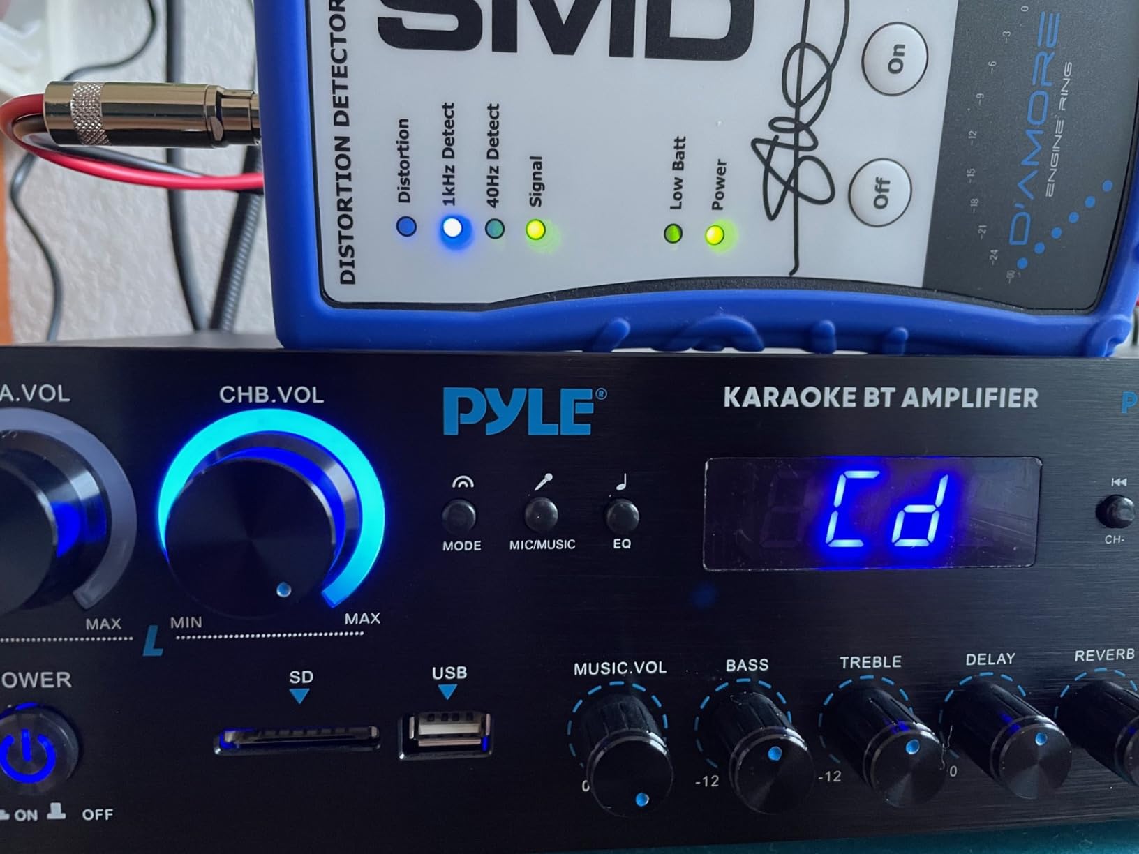 Pyle Home Stereo Receiver with Bluetooth - 4 Channel Amplifier, 800 Watt Max, USB-A Input w MP3 Player, Easy Karaoke Setup with Mic Vol, Reverb and Delay, RCA in/Out, SD Card, FM Radio - PDA77BU customer photo 2