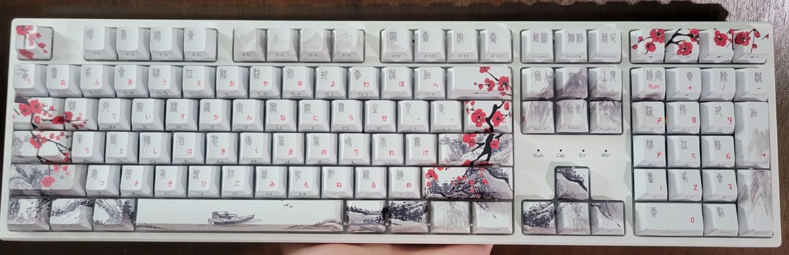 Redragon K668 108-Key Hot-Swap Wired RGB Gaming Keyboard, Extra 4 Hotkeys, Dedicated Shortcut Keys for Mute/Calc/Desktop, Cushioned Noise Dampening, Swap-Ready, PRO Software customer photo 2
