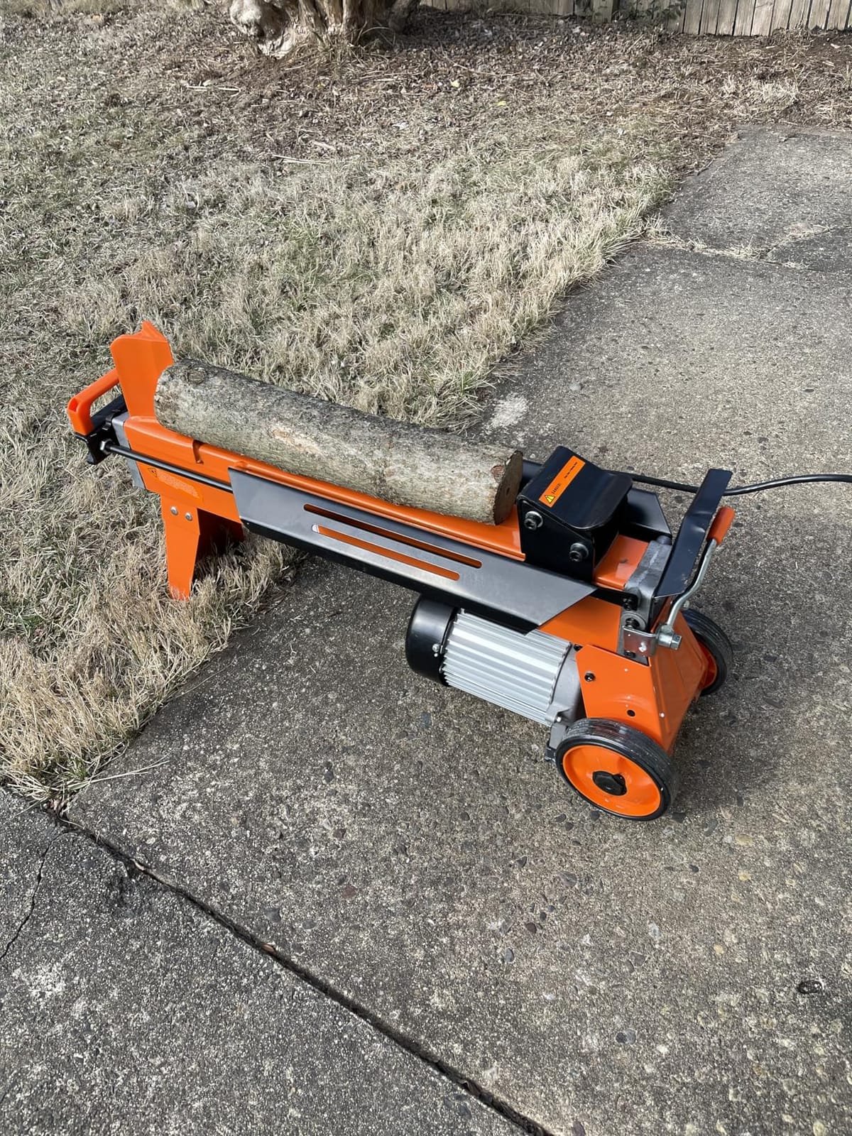 PROYAMA 7T Electric Log Splitter, 15A Motor Wood Splitter with Cross Wedge | Firewood Splitting Machine with Hydraulic Ram for Home Heating, and Yard Maintenance customer photo 1