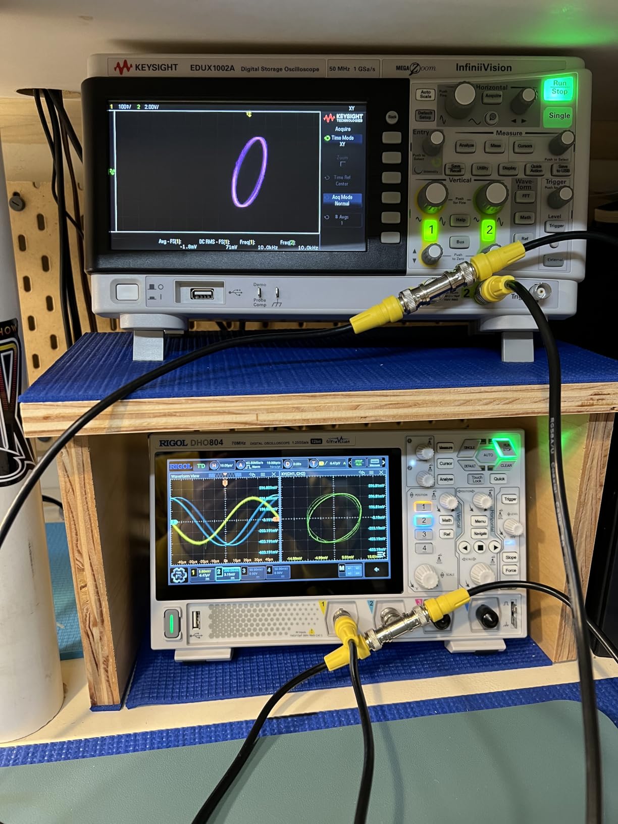 RIGOL Digital Oscilloscope DHO804 70 MHz 4-Ch 1.25 GSa/s 12-bit 25 Mpts UltraAcquire 1,000,000 wfms/s 7