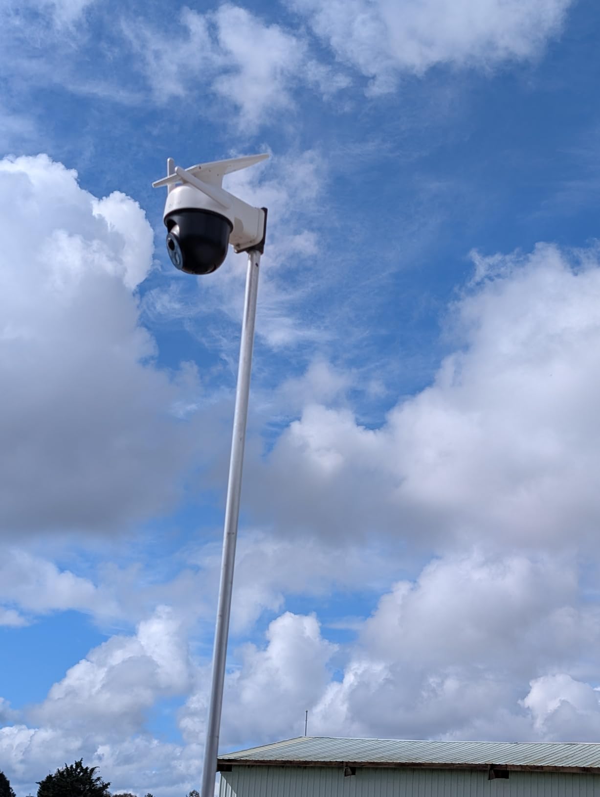 aosu 2K Solar Camera Outdoor Wireless with Fixed Solar Panel customer photo 1