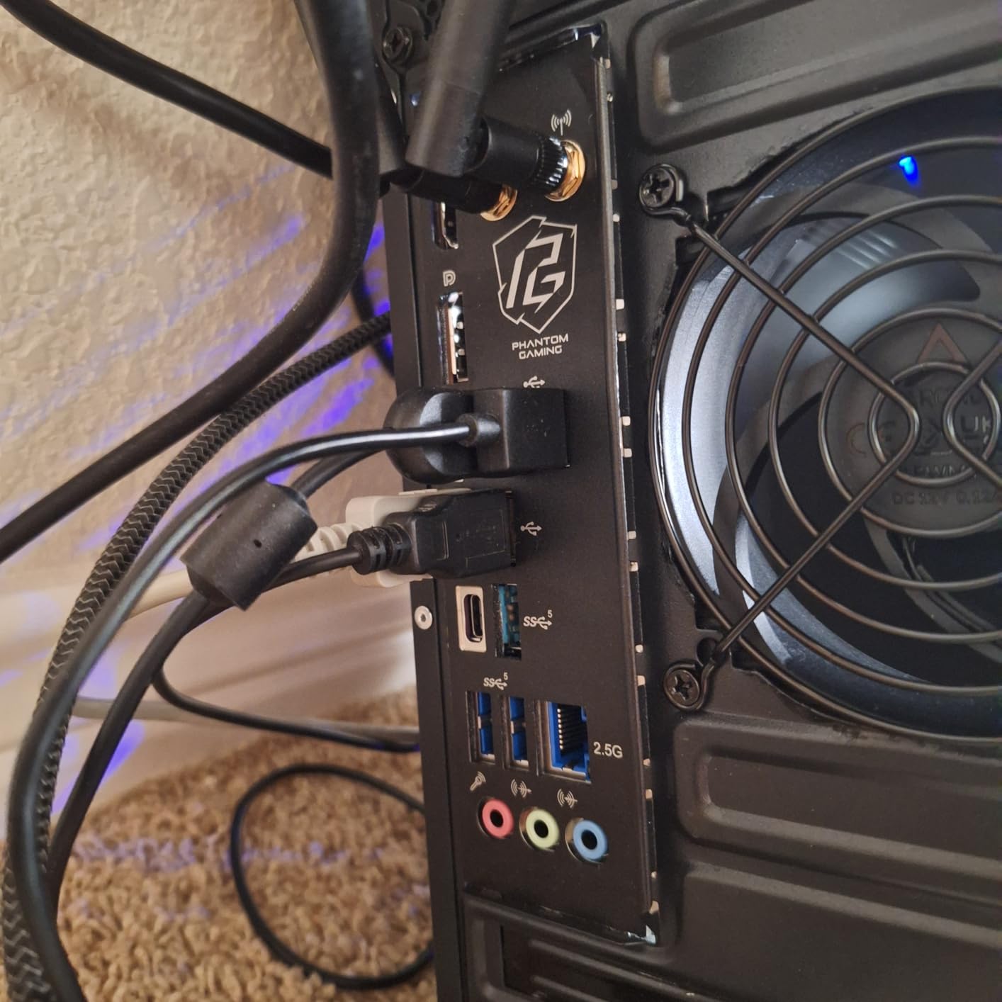 ASRock B760M PG Riptide WiFi Micro-ATX Motherboard | Supports 14th/13th/12th Gen Intel | DDR5 7200+ (OC) | WiFi 6E | 2.5G LAN | 14+1+1 Power Phase | Front & Rear USB-C customer photo 1