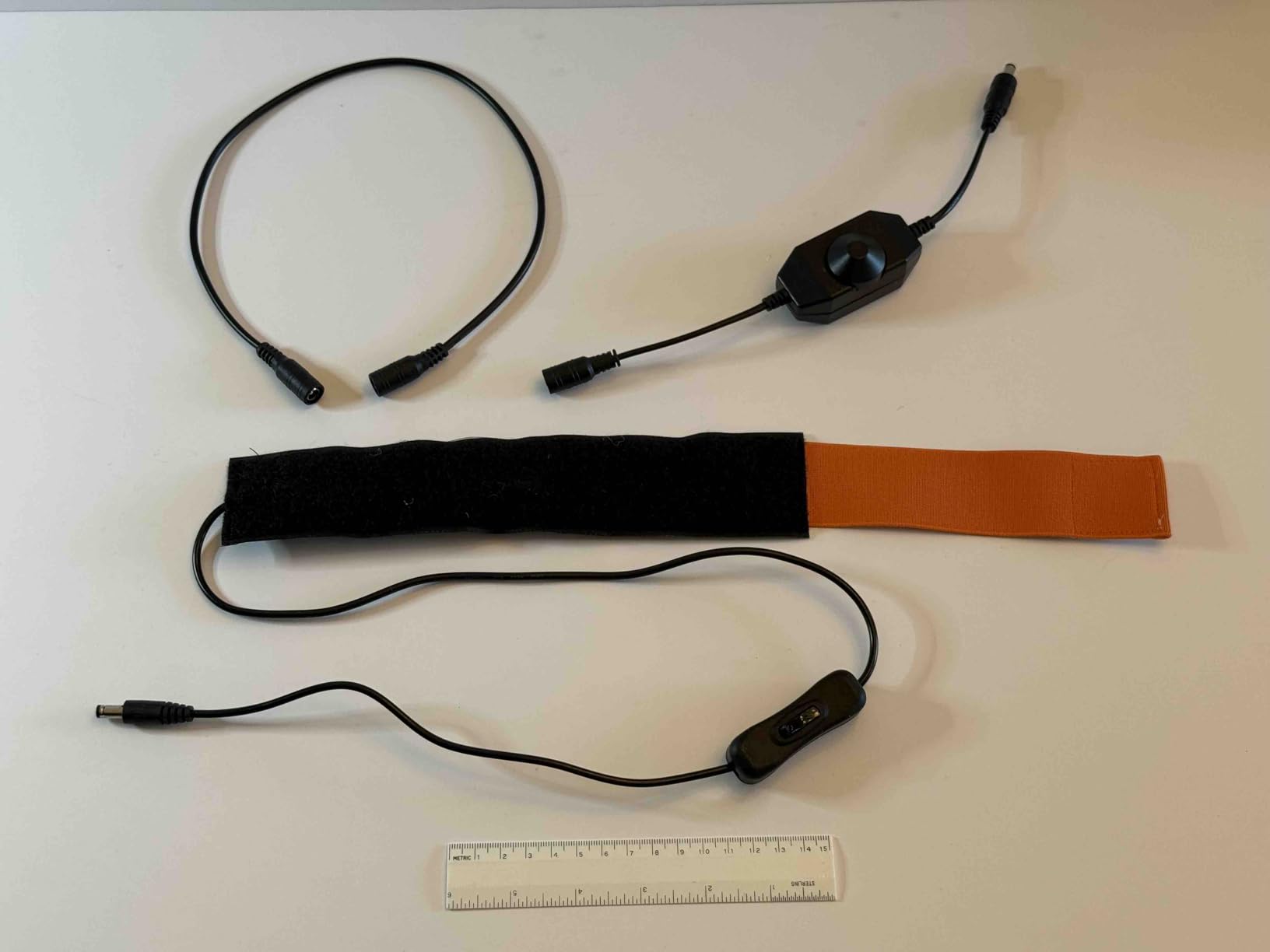 Astromania Dew Strap Heater for Telescope & DSLR Camera 30cm DC Lens Warmer | For Optics Less Than 3.75inch In Diameter,Flexible Tape to Perfect Fit,Velcro Fastening,Keeps Free of Fog,Compact & DC Port customer photo 2