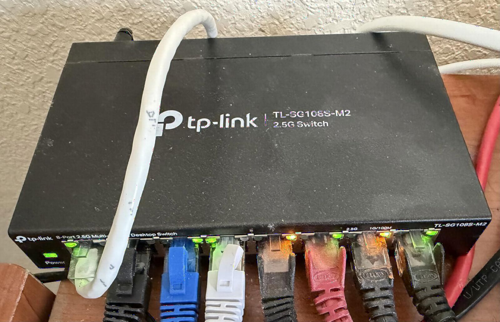 TP-Link TL-SG108S-M2, 8-Port Multi-Gigabit 2.5G Unmanaged Ethernet Switch | Multi Gigabit Network Switch, Ethernet Splitter, Plug & Play, Desktop/Wall Mount, Silent Operation customer photo 2