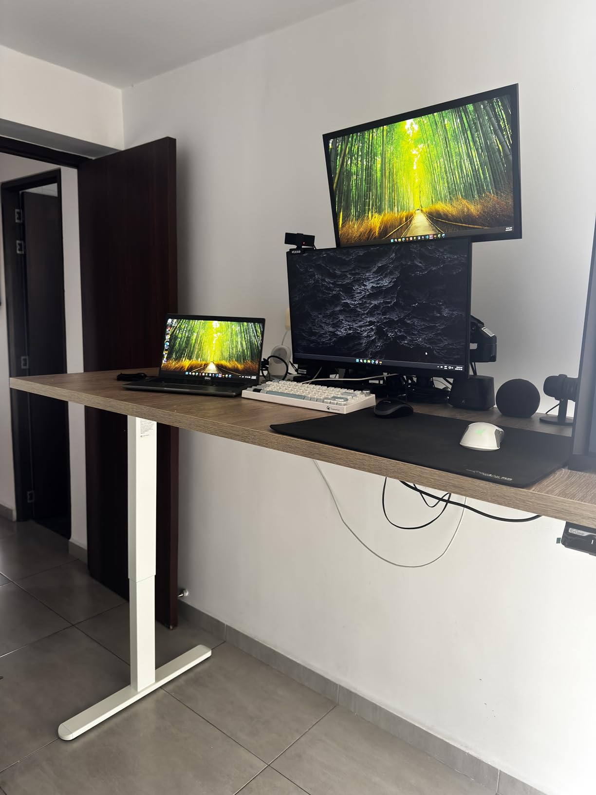 ErGear Dual Motor Standing Desk Legs for 44-90 inch Desktops, 264 lbs | 4 Memory Presets, Cable Tray, Dual Hooks, 28-47 inch Height Range, DIY Sit Stand Frame, Black Finish, Quiet Lifting customer photo 1