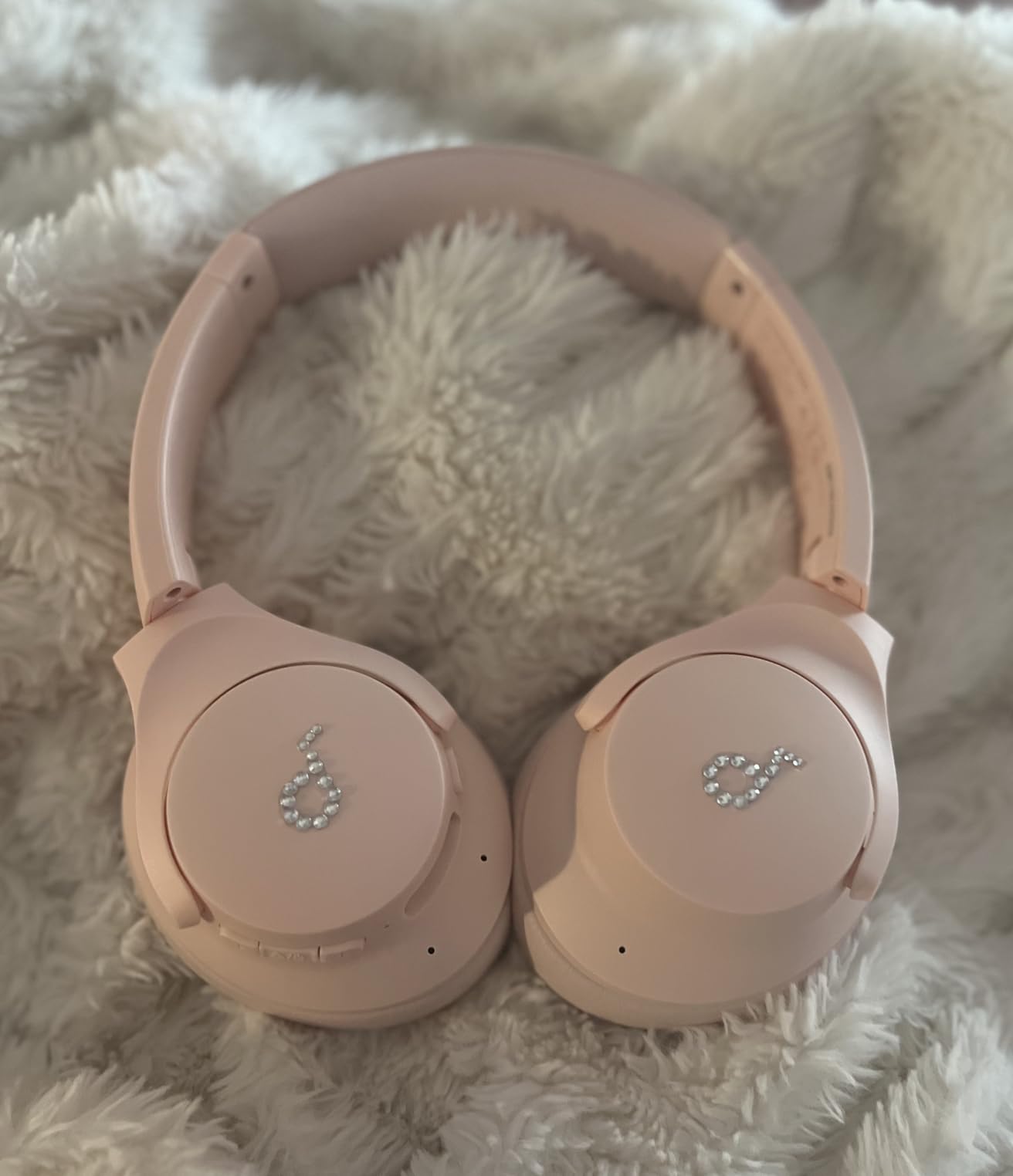 Soundcore by Anker Q20i Hybrid Active Noise Cancelling Headphones, White | Over-Ear, Bluetooth, 40H ANC Playtime, Hi-Res Audio, Big Bass, Transparency Mode, Customize via App, Travel, Home, Office customer photo 1