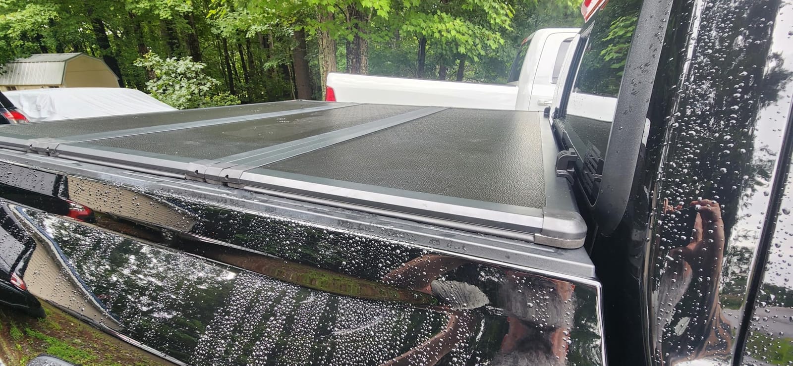 YITAMOTOR Hard Tri-Fold Tonneau Cover for 2015-2026 Colorado/Canyon 5.2ft | FRP Hard Tri-folding Truck Bed Tonneau Cover Fit for GMC Canyon/Chevy Colorado 2015-2026 5.2 ft Bed Pickup customer photo 1