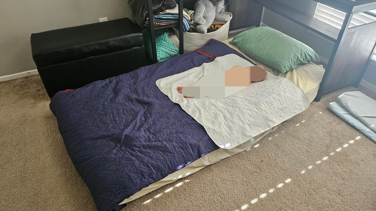 Novilla Queen Mattress, 12 Inch Hybrid Mattress Queen with Comfort Foam|Innerspring Pillow Top Mattresses in a Box, Pressure & Pain Relief, Soft Feel but Supportive, CertiPUR-US customer photo 2