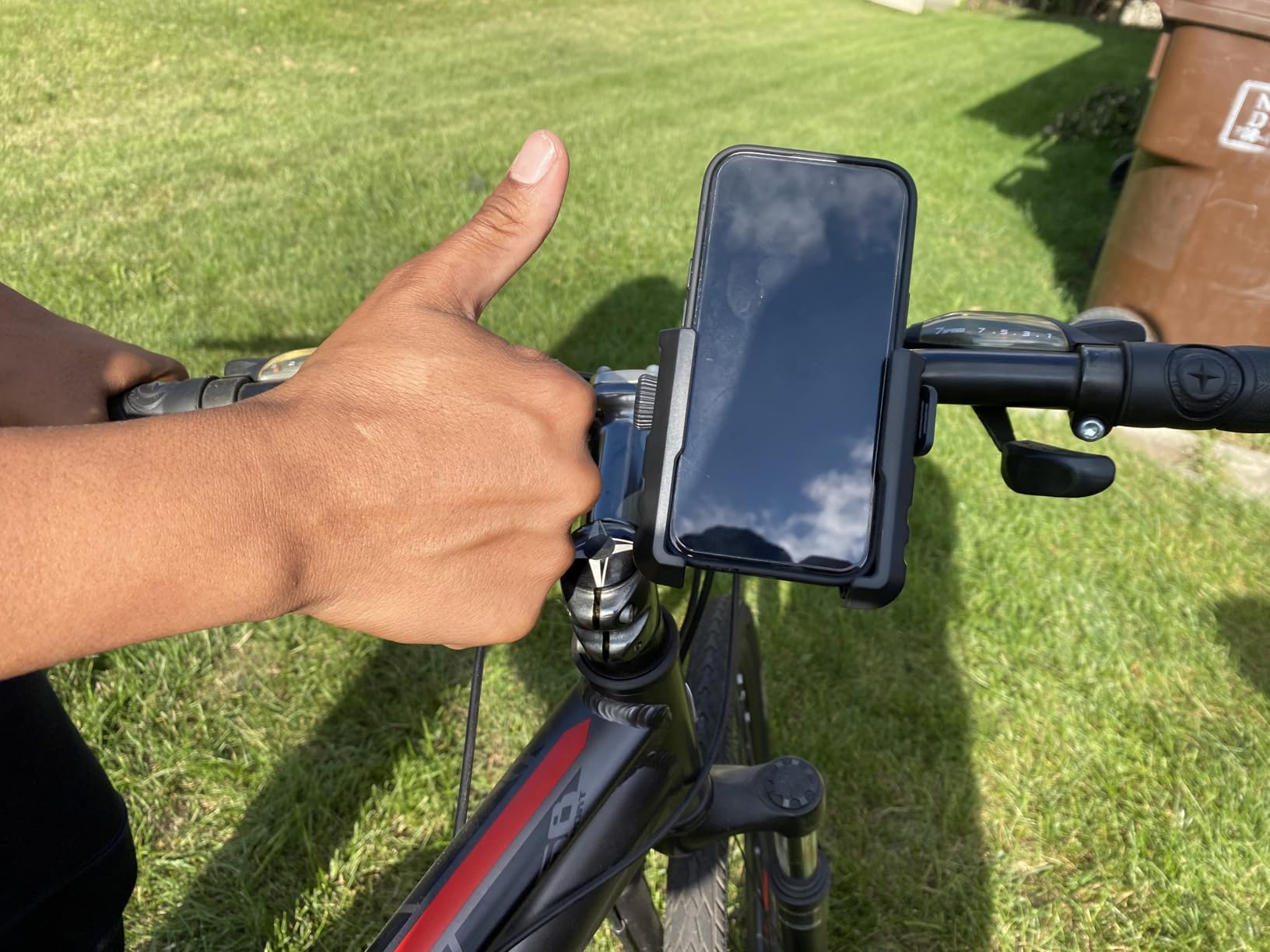 JOYROOM Motorcycle Bike Phone Holder Mount - [Not Block Camera] Bicycle Phone Holder Handlebar Cell Phone Clamp - [Silicone Wrapped] Scooter Phone Holder for iPhone Samsung 4.7''-7'' Smartphones customer photo 1