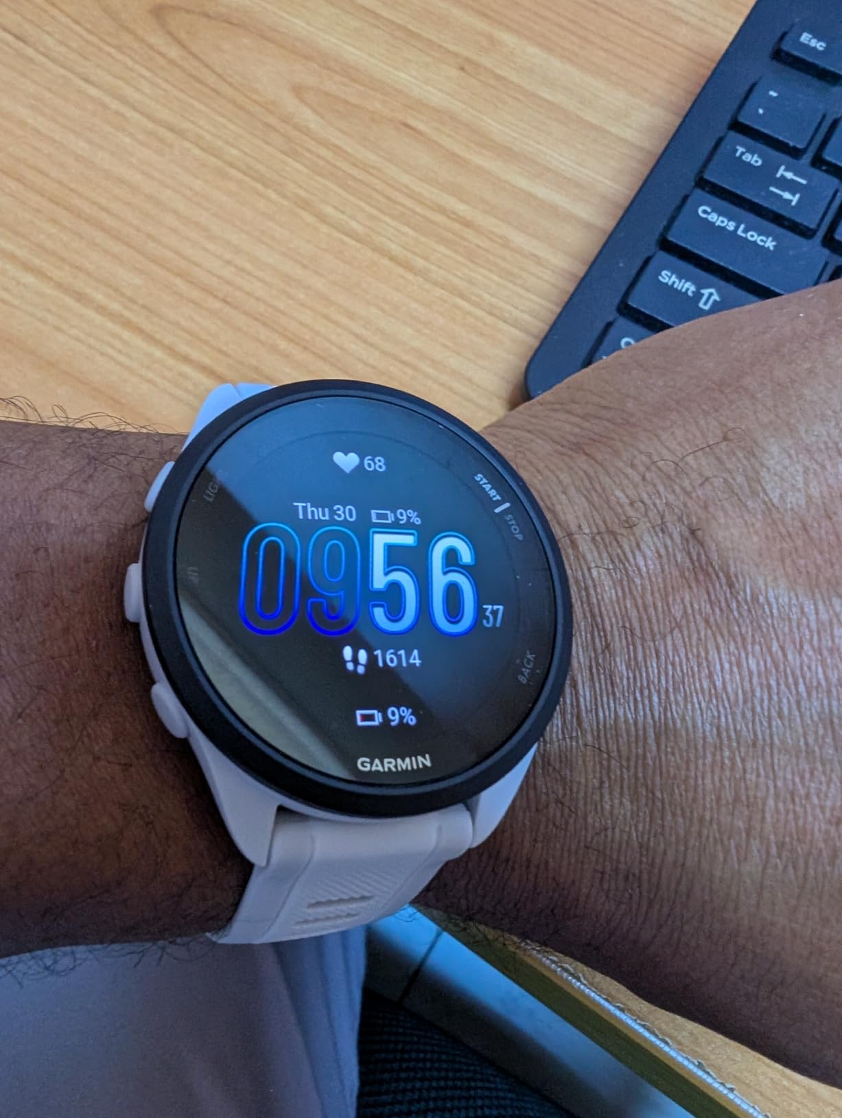 Garmin Forerunner 165, Running Smartwatch, 43mm, Whitestone | Essential Training & Recovery Features, Built-In GPS, Garmin Coach, Daily Suggested Workouts customer photo 1