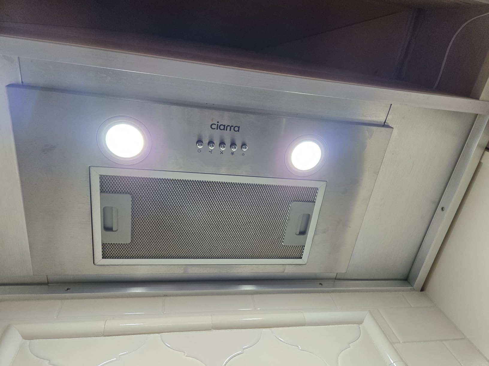 CIARRA 30 Inch Insert Range Hood, 650CFM Built-in Kitchen Stove Vent Hood, 3 Speed Push Button Control, 2 LED Lights & 5-Layer Reusable Aluminum Filters customer photo 1