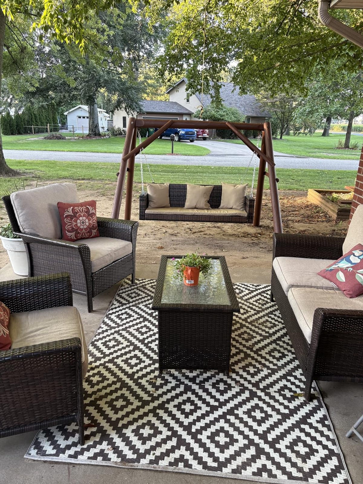 VINGLI 4Ft Rattan Swing Bench, Outdoor Wicker Hanging Porch Swing (Grey) | 2 Person Patio Bench Swings, Adult Swing for Garden, Yard, Lawn, Patio, Heavy Duty 800 LBS Outdoor Swing with Cushion&Chains customer photo 2
