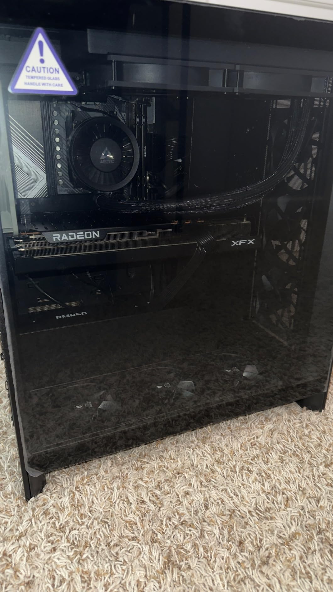 NZXT H7 Flow - Mid-Tower ATX Airflow PC Case - Black | Airflow-first ATX mid-tower. Bottom-mount fans for direct GPU cooling, 420mm front radiator support, clean cable routing. customer photo 2