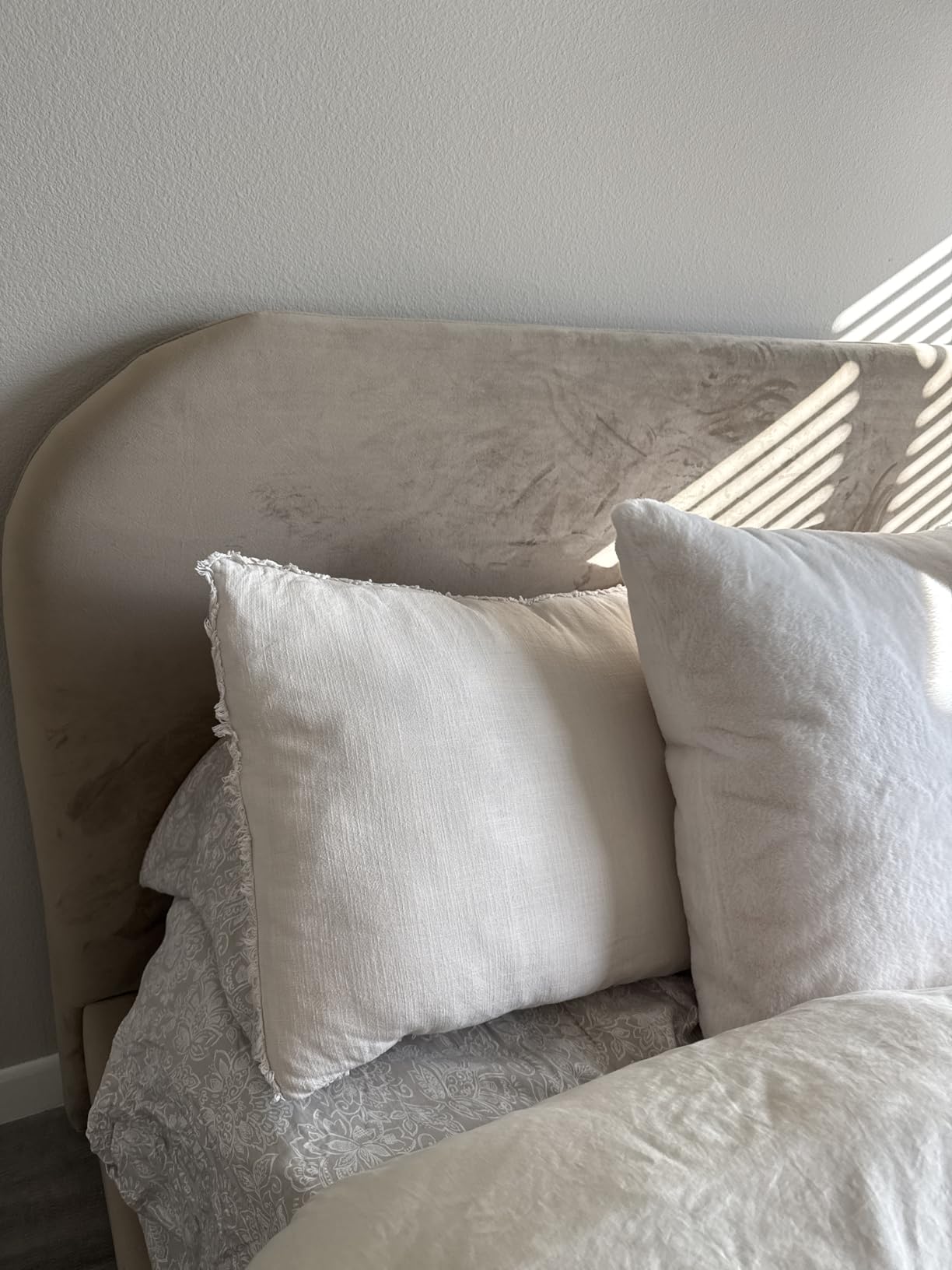 Modway Keynote Modern King Size Bed Frame with Curve Shaped Headboard in Taupe, Upholstered Performance Velvet King Platform Bed, Soft Cloud Bed Frame, No Box Spring Needed customer photo 1
