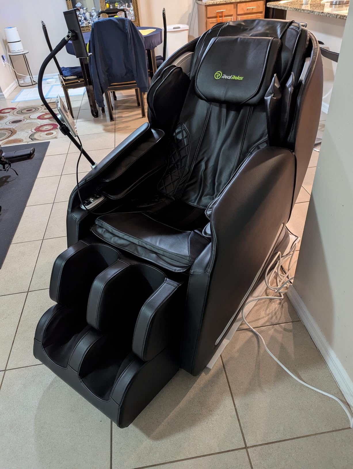 Real Relax Massage Chair Full Body with Unique Phone Controller, Zero Gravity 3D SL-Track Recliner with APP Control, Child Lock, Pause Button, Favor-06, Black customer photo 2