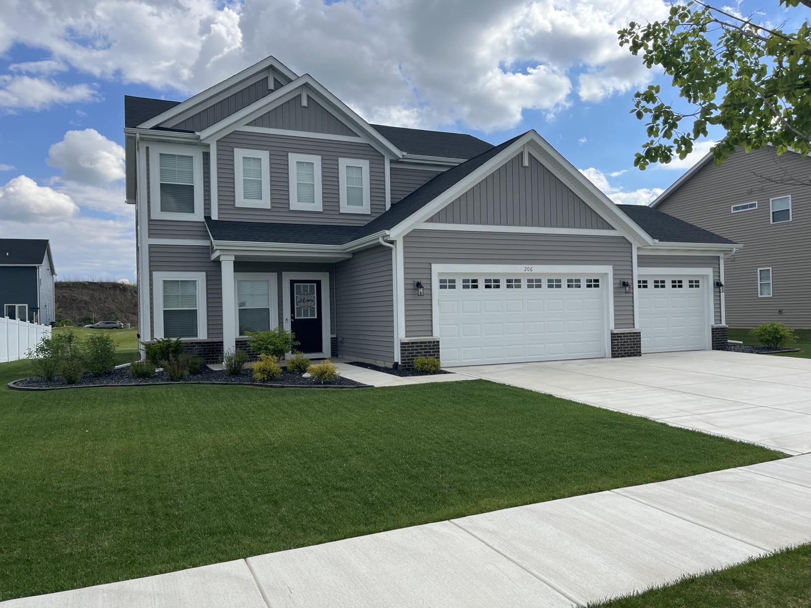 Segway Navimow i110N Robot Lawn Mower Perimeter Wire Free 1/4 Acre RTK+Vision Robotic Lawnmower, AI-Assisted Mapping, Virtual Boundary, APP Control, 58dB(A) Quiet, Multi-Zone Management customer photo 2