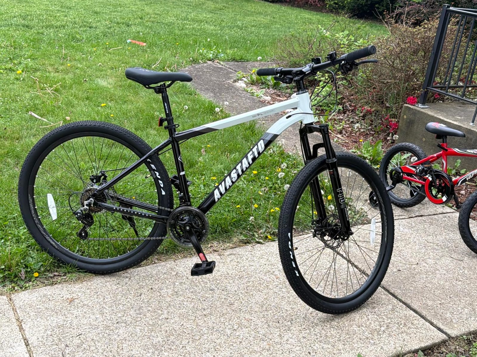 AVASTA Earth 26 27.5 Inch Mountain Bike MTB for Adult Man Women Male | Lightweight Aluminum Alloy Frame, Dual Disc Brakes, Switchable Front Suspension, 21-Speed Gear Shifter customer photo 2