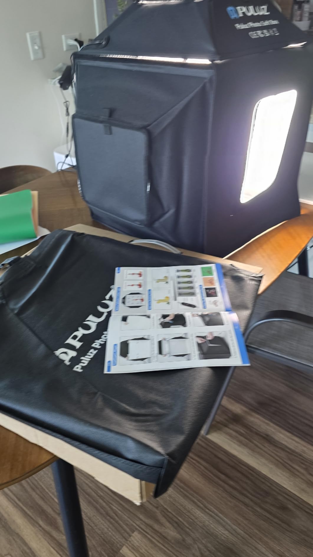 PULUZ Light Box Photography, 20x20 inch Portable Photo Studio Light Box, Professional Dimmable Quick Charge USB-C Photo Booth with 200 LED Lights & 12 Color Backdrops Photo Box for Product Photography customer photo 1